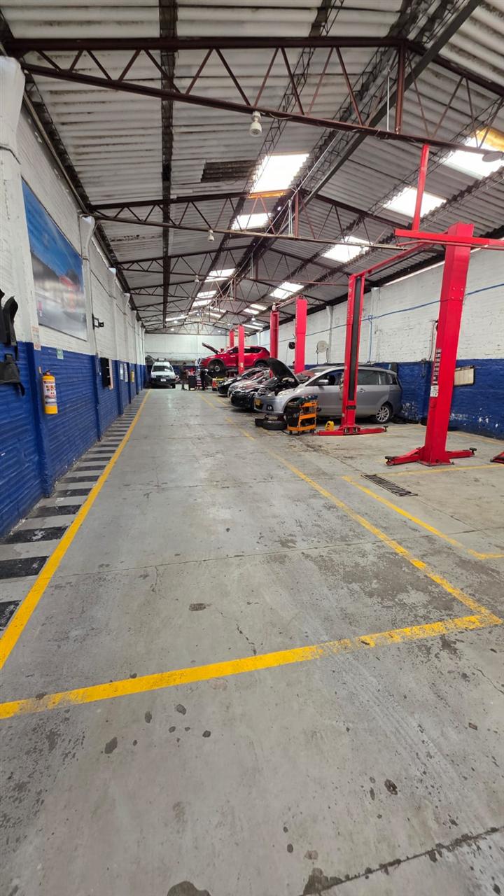 Taller Mazda de GIA en Las Ferias, Bogotá