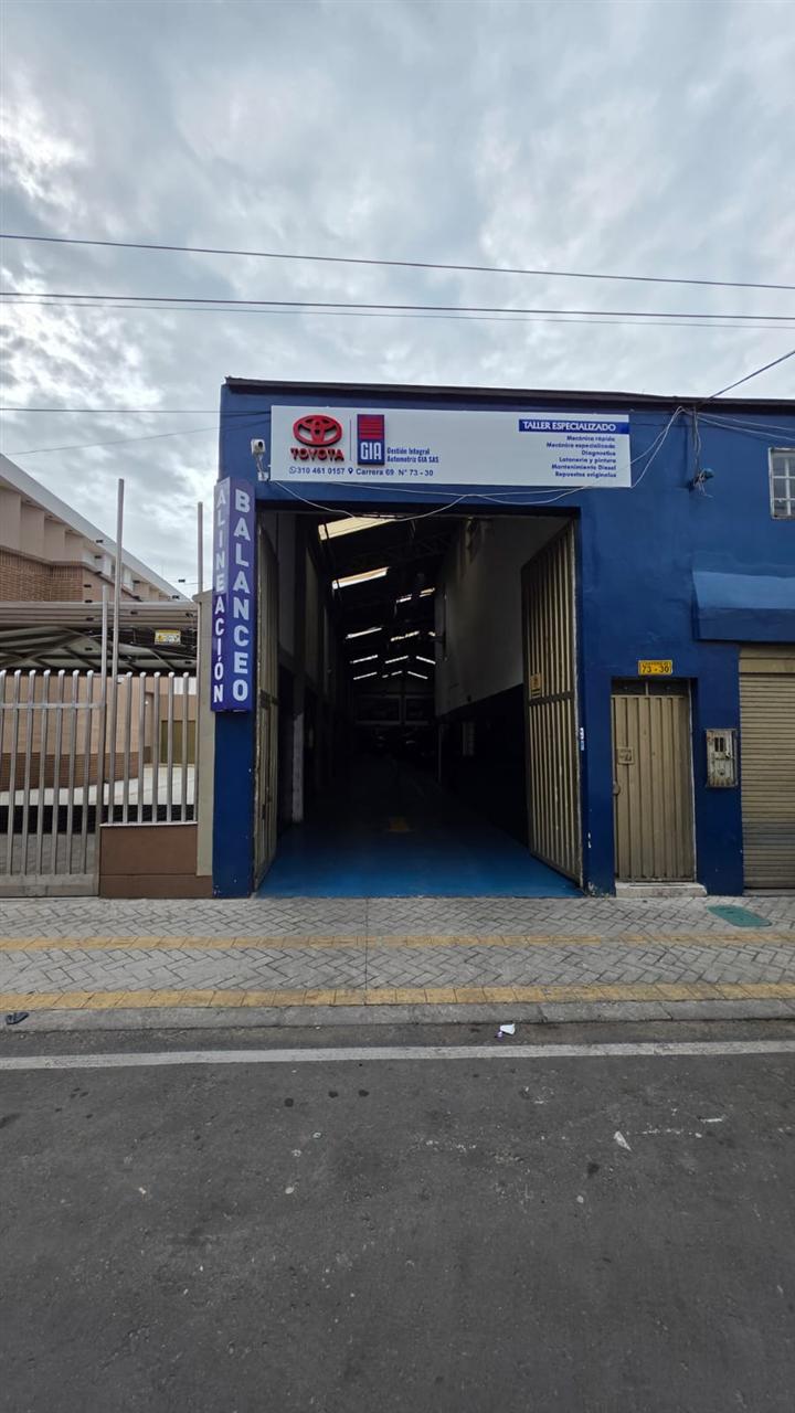 Fachada de GIA Las Ferias Toyota, Carrera 69 No. 73-30, Bogotá